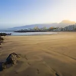 Apartament Americas *